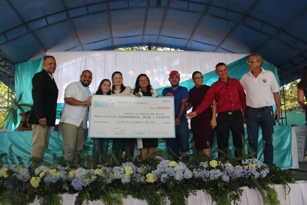 Inicia desembolso de los fondos de la Matrícula Gratis a centros educativos en Honduras